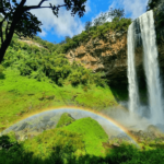 PÉ DA CASCATA DO CARACOL BATE E VOLTA