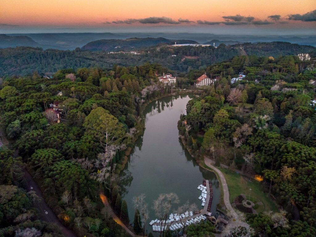 em Gramado LAGO NEGRO